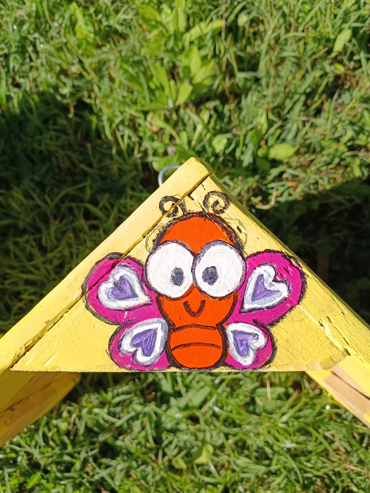 🐦 Handmade Timber Bird Feeder