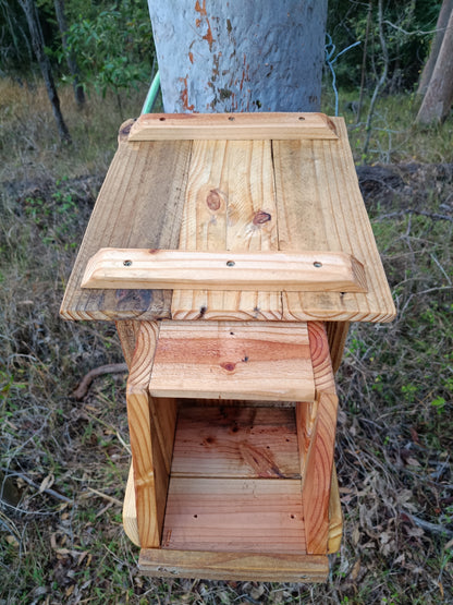 🪶 Kookaburra Box – Handmade Kookaburra Nest Box
