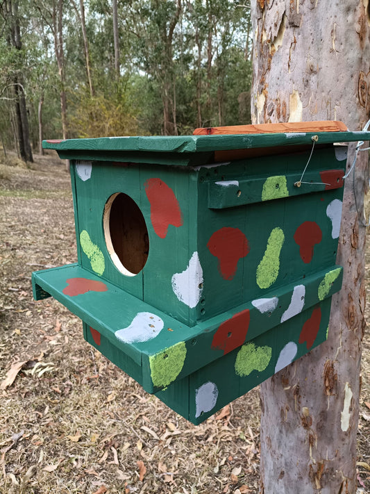 🦉 Owl & Wood Duck Box – Handmade Duckling-Safe Nest Box
