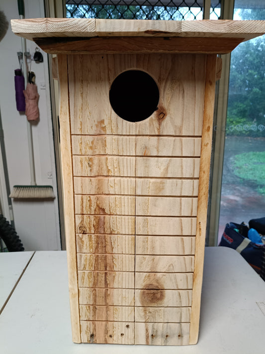 🦜 Bird Box – Handmade Parrot Nest Box