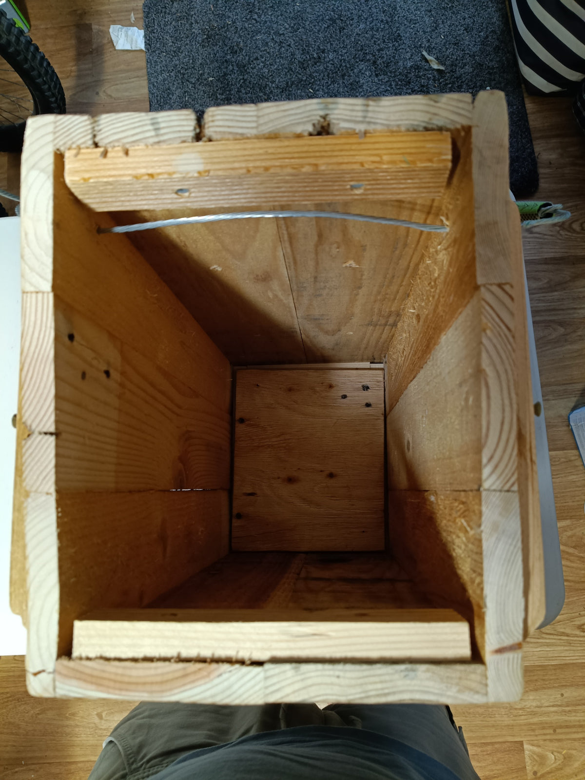 🦜 Bird Box – Handmade Parrot Nest Box