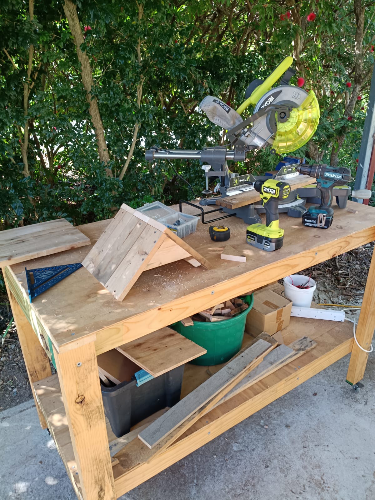 🐦 Handmade Timber Bird Feeder
